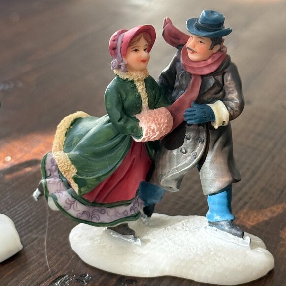 Christmas Village Figurines & Accessories - Picture 6 of 10